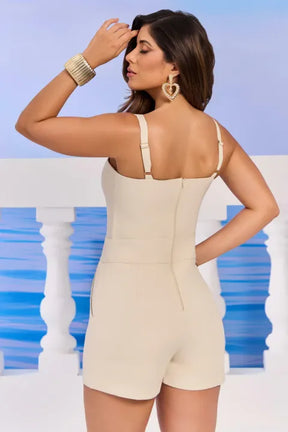 Macaquinho busto vazado